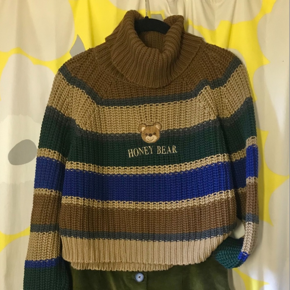 Minga London: Women's Honey Bear Knit Stripe Turtleneck Sweater S/M, 4/6